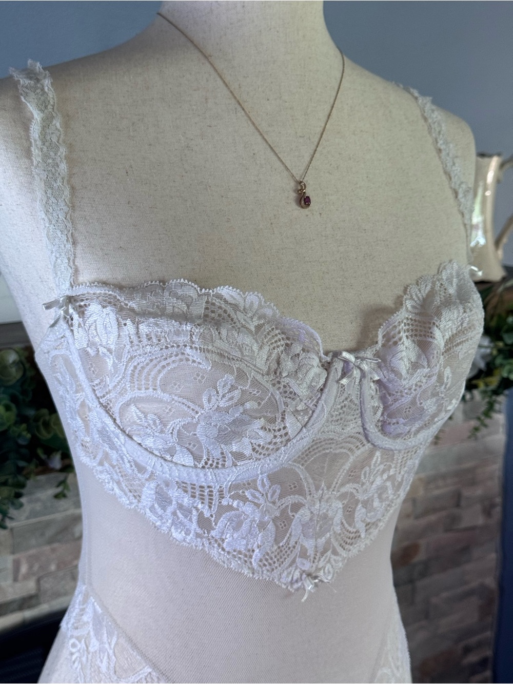 Vintage Victoria's Secret Gold Label White Lace Teddy Bodysuit 34C 80s - Picture 2 of 16